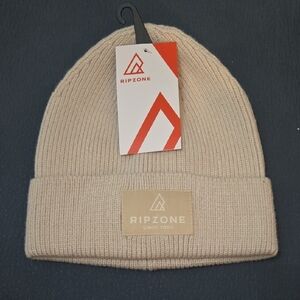 NWT Ripzone Beige Beanie
